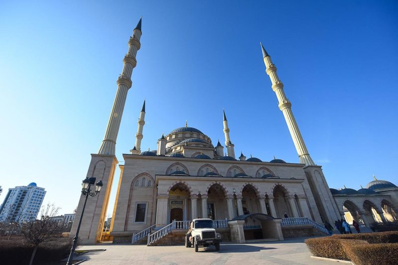Мечеть "Сердце Чечни" //Фото: Елена Синеок