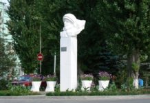 В Ростове, Таганроге и Волгодонске под охрану взяли семь объектов культурного наследия В Ростове, Таганроге и Волгодонске под охрану взяли семь объектов культурного наследия//Фото: правительство Ростовской области