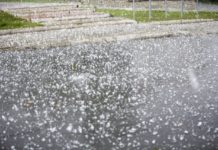 В ближайшие дни по Ростовской области ожидаются сильные дожди, град и ветер