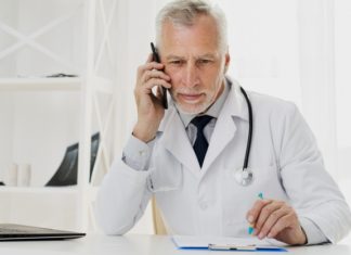 Аномальную опухоль щитовидки удалили Ростовские хирурги //Фото: Freepik