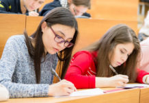 образование // Фото: с сайта studyrussia.ru