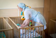 «А ты завтра придешь?»: как няни фонда «Я без мамы» работают с детьми-отказниками