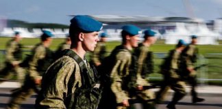 Солдаты//Фото: правительство Ростовской области