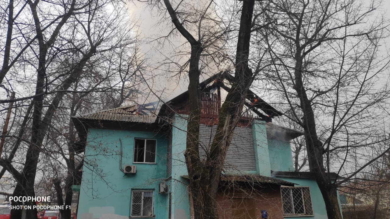 Пожар в жилом доме Таганрога ликвидировали — Городской репортер —  Ростов-на-Дону