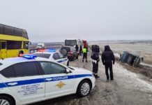 Под попавшим в ДТП на трассе автобусом обнаружили еще одного погибшего ДТП//Фото: отдел пропаганды УГИБДД по РО