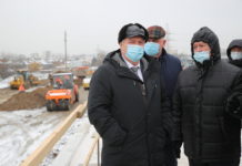 Губернатор потебовал запустить автобусы по мосту на Малиновского к концу апреля