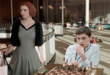 «Сюжет не очень»: 18-летний шахматист из Новочеркасска — о сериале «Ход королевы» и победе над чемпионом мира