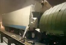 В Аксае при столкновении грузовых машин погибло двое военных