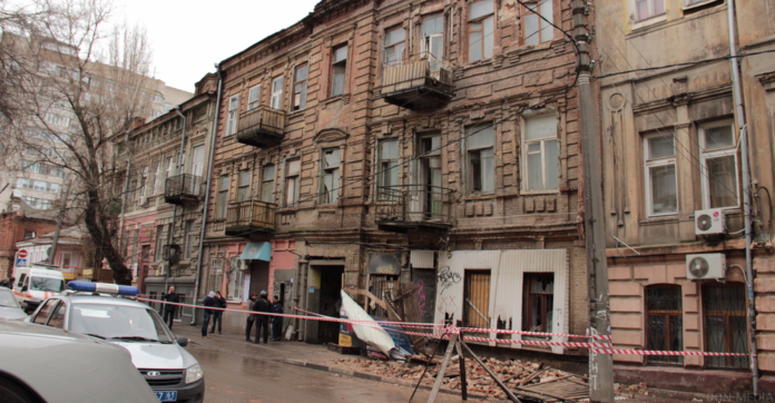 аварийное жилье //Фото: 116almet.ru