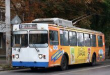 В Ростове троллейбусов осталось в 6 раз меньше нормы троллейбус №5 // фото: 2gis.ru