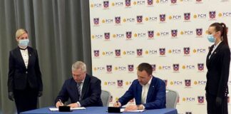 Авиакомпания «Азимут» теперь будет сотрудничать с Российским Союзом Молодежи //Фото: пресс-служба ДСМ