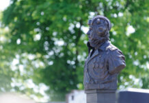 На полигоне ДГТУ открыли памятник Герою Советского Союза Владимиру Жукову