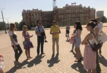 Зачем энергетикам хороший слух: в Ростове стартовали экскурсии по достопримечательностям электроэнергетики Экскурсия "Огни большого города" по остопримечательностям электроэнергетики Ростова-на-Дону //Фото: Алексей Павловский