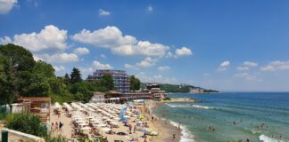 «Азимут» начал летать в болгарскую Варну по средам