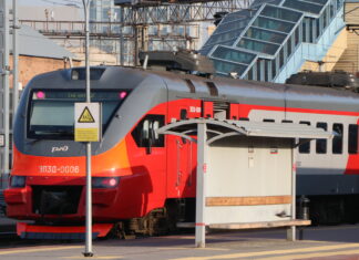 Пассажиропоток ростовской городской электрички за десять месяцев 2025 года снизился почти на 10% Элекстричка// фото: пресс-служба АО «Северо-Кавказская пригородная пассажирская компания»