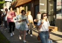 «На связи с городом»: в Ростове прошла интерактивная экскурсия Tele2 // фото: Tele2