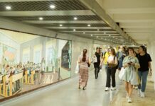 За месяц экскурсию «На связи с городом» от Tele2 посетили почти 350 человек За месяц существования экскурсию «На связи с городом» посетили почти 350 человек//фото: Tele2