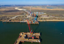 На обходе Аксая ведется строительства моста через Дон