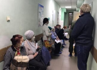 Жители Дона жалуются на очереди в больницах