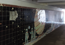 В Ростове в подземном переходе на Кировском повредили мозаику