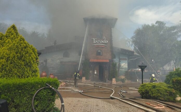 Пожар в ресторане «Тамада»// Фото donnews.ru