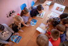 Репетиторы со всей страны начали бесплатно учить детей из Ростовской области Репетиторы со всей страны начали бесплатно учить детей из Ростовской области //Фото представлено фондом «Навстречу переменам»